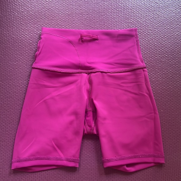 Lululemon Ripened Raspberry biker shorts - Picture 7 of 8